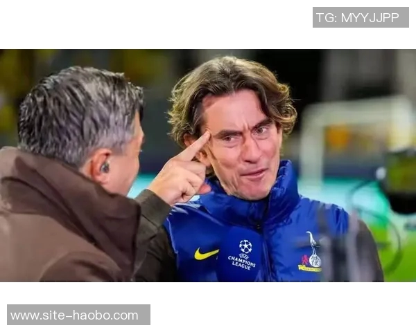 曼联喜迎赛季第三场胜利霍伊伦社媒祝贺舍什科好友情深厚