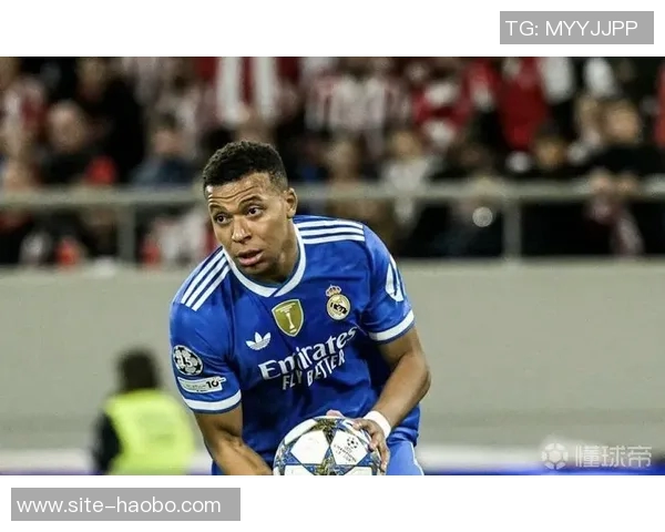 姆巴佩欧冠单场狂轰四球成历史第三人超越梅罗传奇表现引发热议