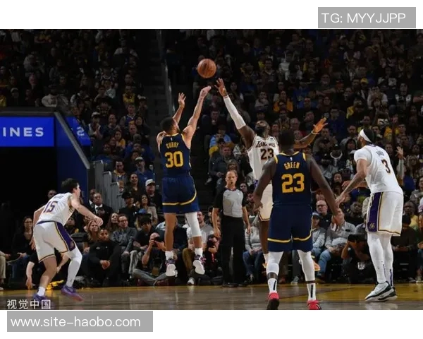 库里谈詹姆斯缺阵原因称其必定有正当理由想上场比赛