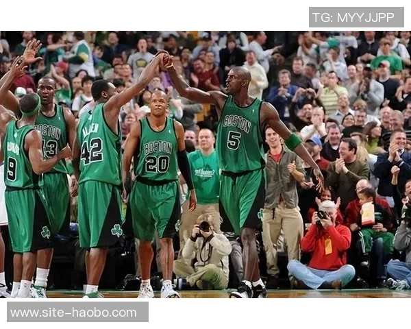 雷吉米勒称凯尔特人即便缺少塔图姆依然是东部最具威胁的球队 雷吉米勒称凯尔特人即便缺少塔图姆依然是东部最具威胁的球队