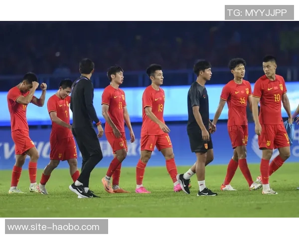 二十一年后中国男足重返亚洲四强展现崭新风貌与实力的辉煌时刻 二十一年后中国男足重返亚洲四强展现崭新风貌与实力的辉煌时刻